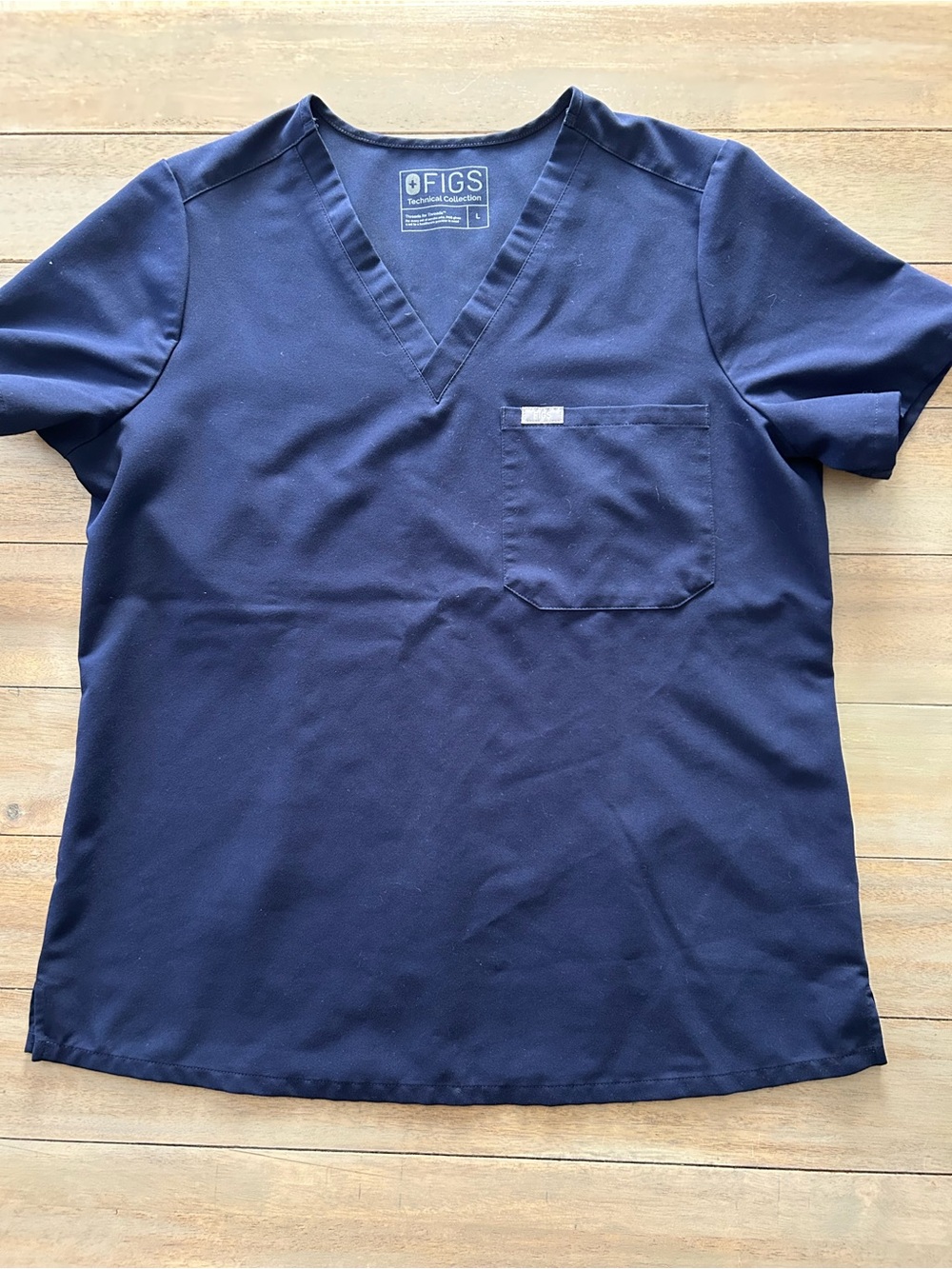 FIGS Men's Navy V-Neck Scrub Top with Chest Pocket